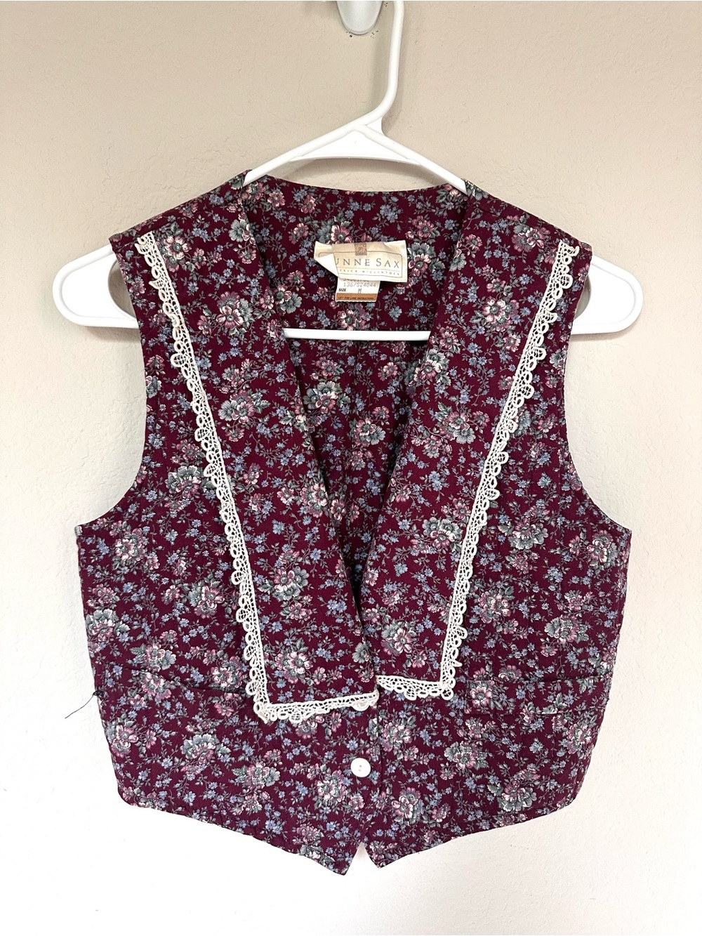 Gunne Sax by Jessica McClintock Burgundy Floral Lace-Trim Quilted Vest M